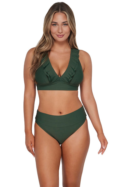 Sunsets Island Green Willa Wireless Top