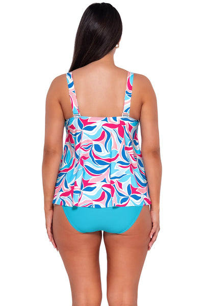 Sunsets Escape Making Waves Sadie Tankini Top